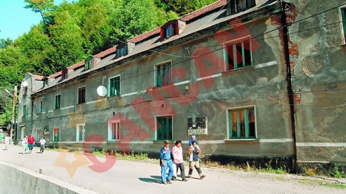 "Am cazut la vecinul in casa!"