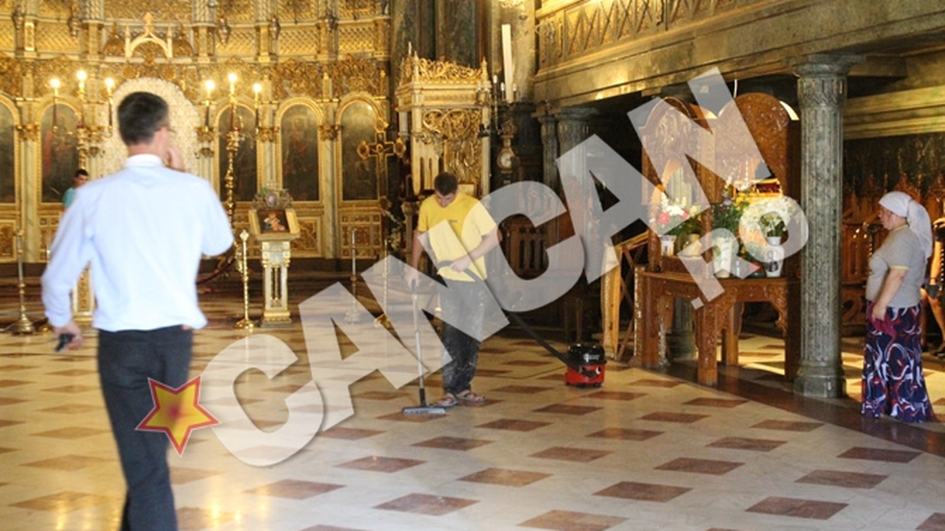 Toti oamenii presedintelui, in misiune speciala la Biserica Sfantul Spiridon Nou inainte de nunta Elenei Basescu
