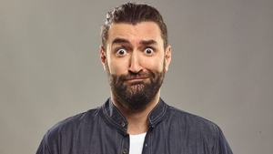 Smiley, luat prin surprindere, dar a răspuns! Ce nu vrea să afle niciodată copilul lui despre el
