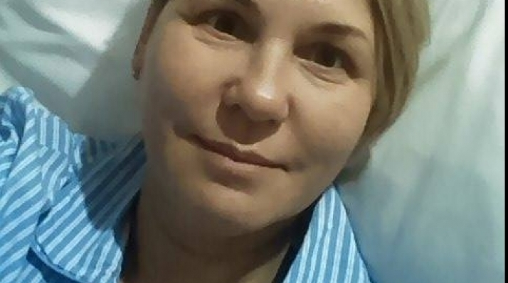 Medicii români i-au dat antibiotic, deşi avea metastaze. Drama unei jurnaliste. „Doamnă ministru, vă implore să îmi prelungiţi viaţa”