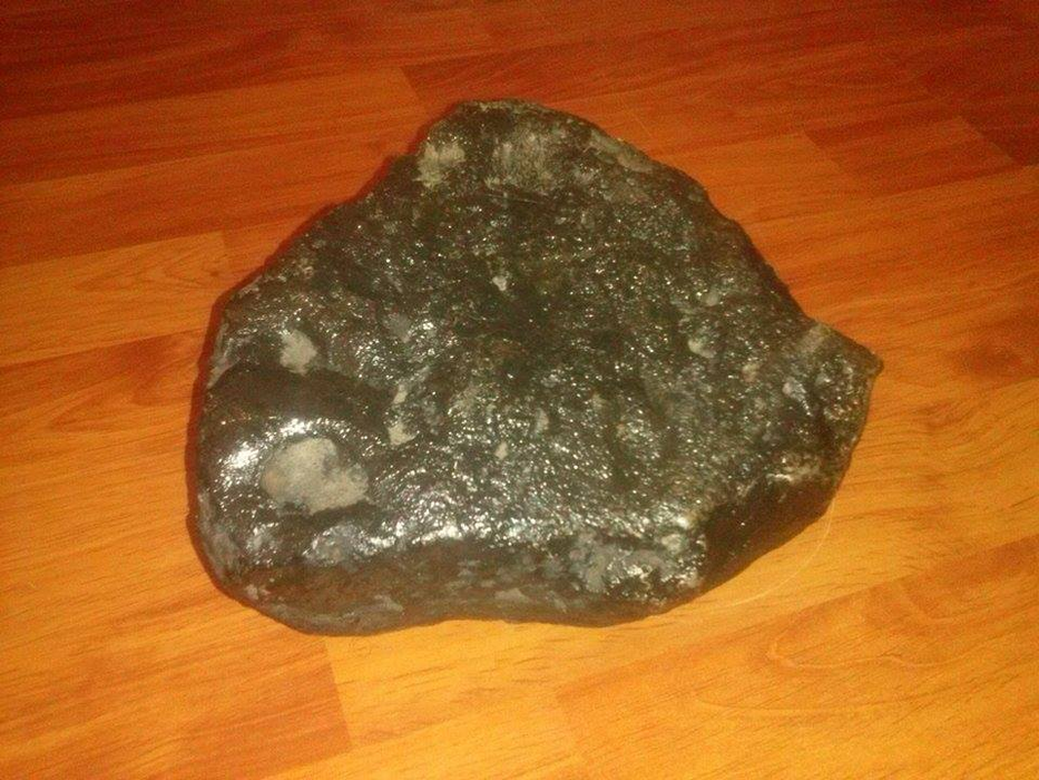 Gălăţeanul vrea să vândă roca pe bani grei