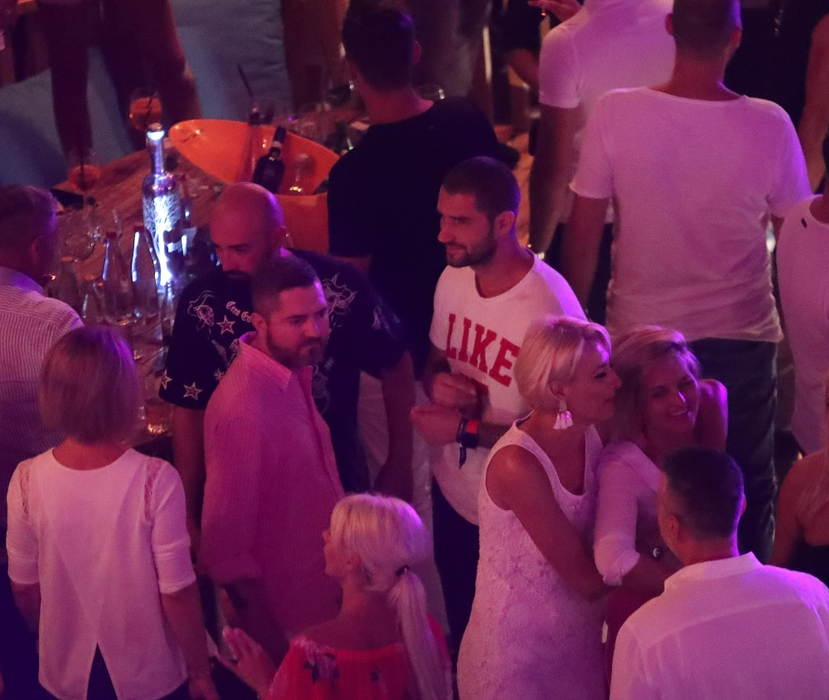 Cătălin Cazacu, escapadă nocturnă în NUBA