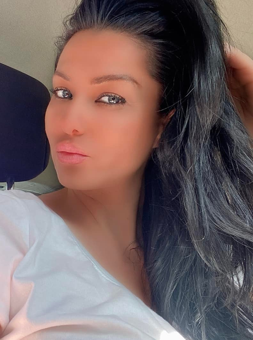 Simona ”Sensual” Suhoi a plecat cu familia la mare, dar avea s-o pățească din prima zi (Foto: Facebook)