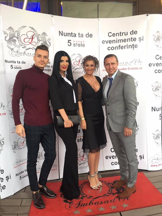 ANDREEA TONCIU, apariţie de senzaţie la aniversarea lui REGHECAMPF! Cum s-a îmbrăcat bruneta