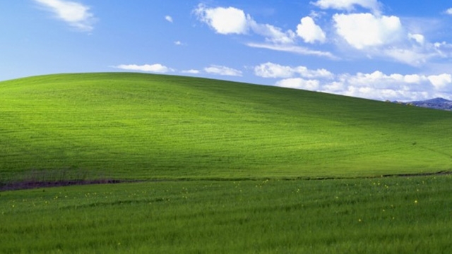 Cum arata azi locul in care a fost facut cel mai cunoscut wallpaper din lume, la 20 de ani de la efectuarea fotografiei