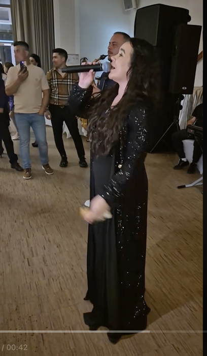 De nerecunoscut! Carmen de la Sălciua, schimbare radicală. Puțini își dau seama că e chiar ea