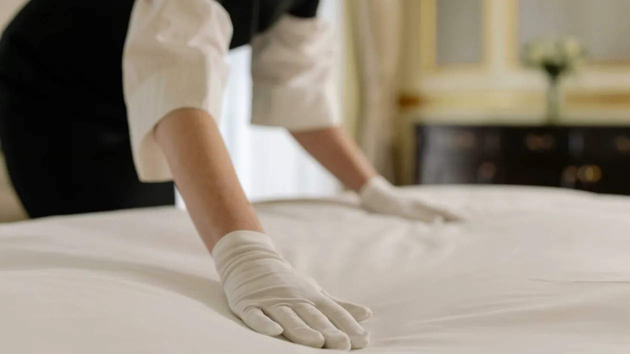 Mai mare rușinea! Ce salariu au cameristele din Spania, de fapt: „Ne-au hărțuit”