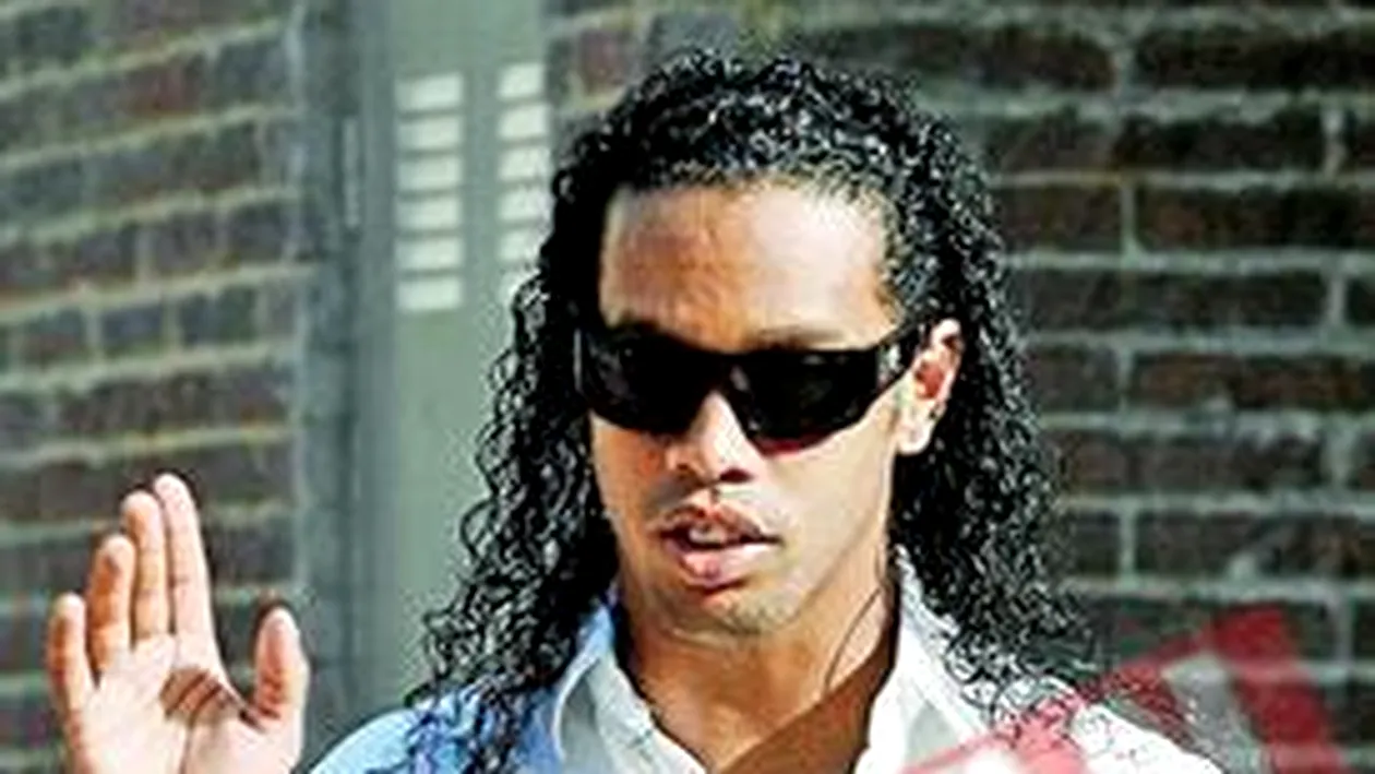 Detaliile venirii lui Ronaldinho la Milan