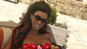 Ultima perioada a afectat-o pe Bianca Dragusanu! Roscata si-a luat costumul de baie si s-a relaxat la soare: Esti bolnava?