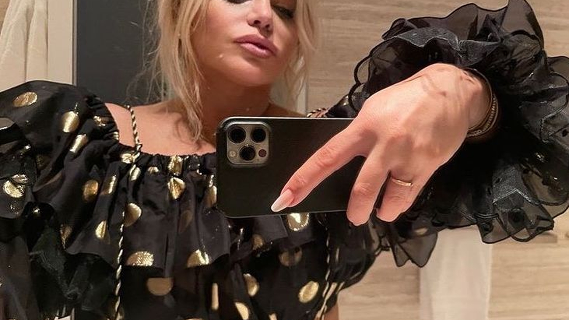 Loredana Groza face senzație pe străzile din Miami. Iată cum s-a afișat în public: „La 50+ femeile devin fatale”