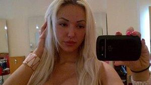 Alexandra Harra s-a pozat asa, dar un detaliu i-a scapat! Toti barbatii au putut sa observe asta: "Se vede..."