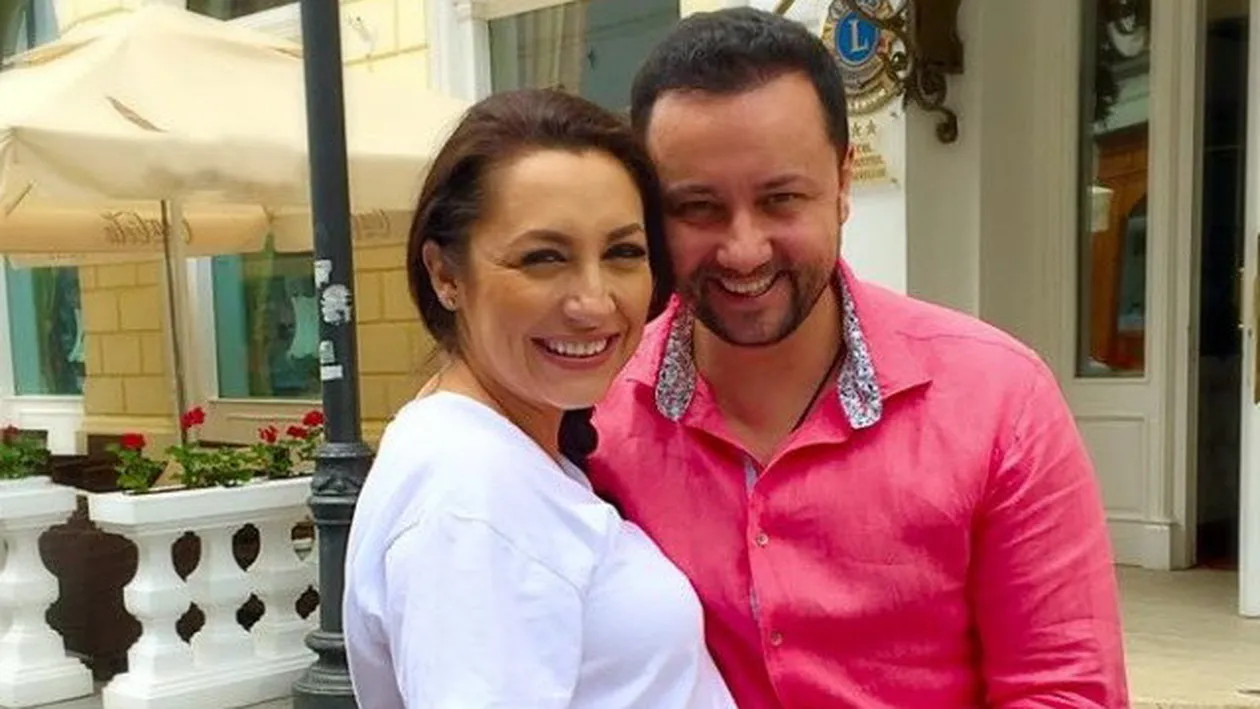 Avem invitaţia de la botezul fetiţei Andrei şi a lui Cătălin Măruţă! Numai decorul a costat 15.000 de euro!