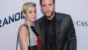 MILEY CYRUS şi LIAM HEMSWORTH s-au căsătorit în secret? Imaginea care i-a dat de gol