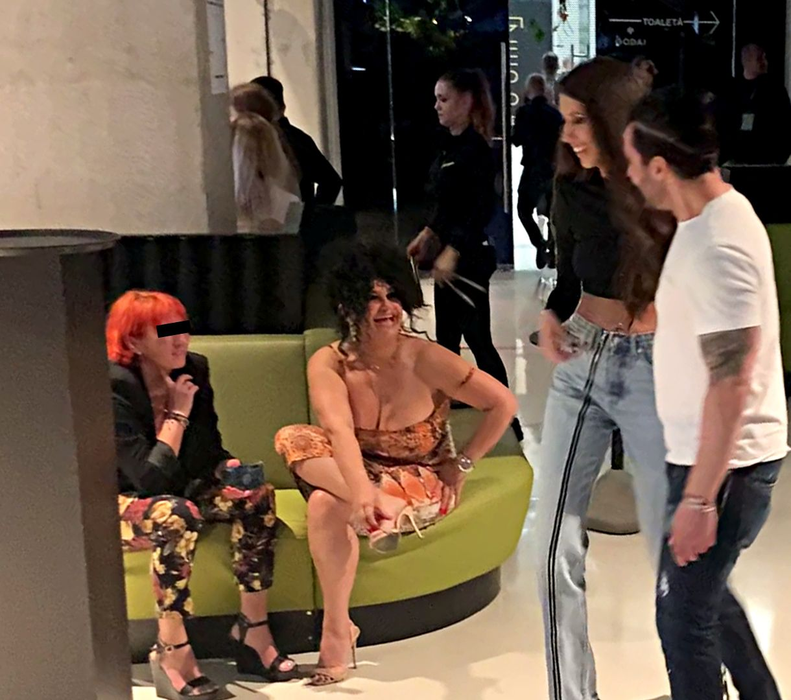 Ioana, văduva lui Nae Nicolae, zis Regele Imobiliarelor, s-a distrat într-un club, alături de Pepe și iubita lui, Yasmina