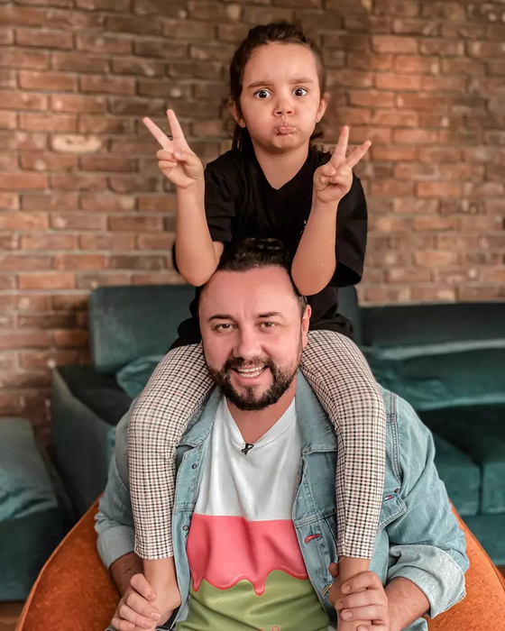 Ca la Hollywood! Cum arată studioul făcut special de Andra și Cătălin Măruță pentru David și Eva. Noi imagini din casa de 1.000.000 de euro