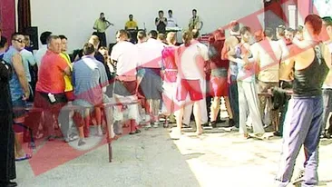 Manele pentru detinuti