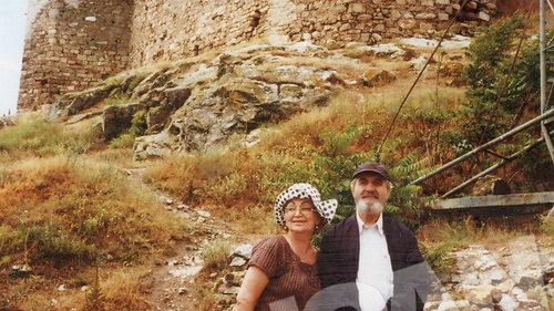 Vaduva lui Dinica a facut front comun cu artistii nedreptatiti
