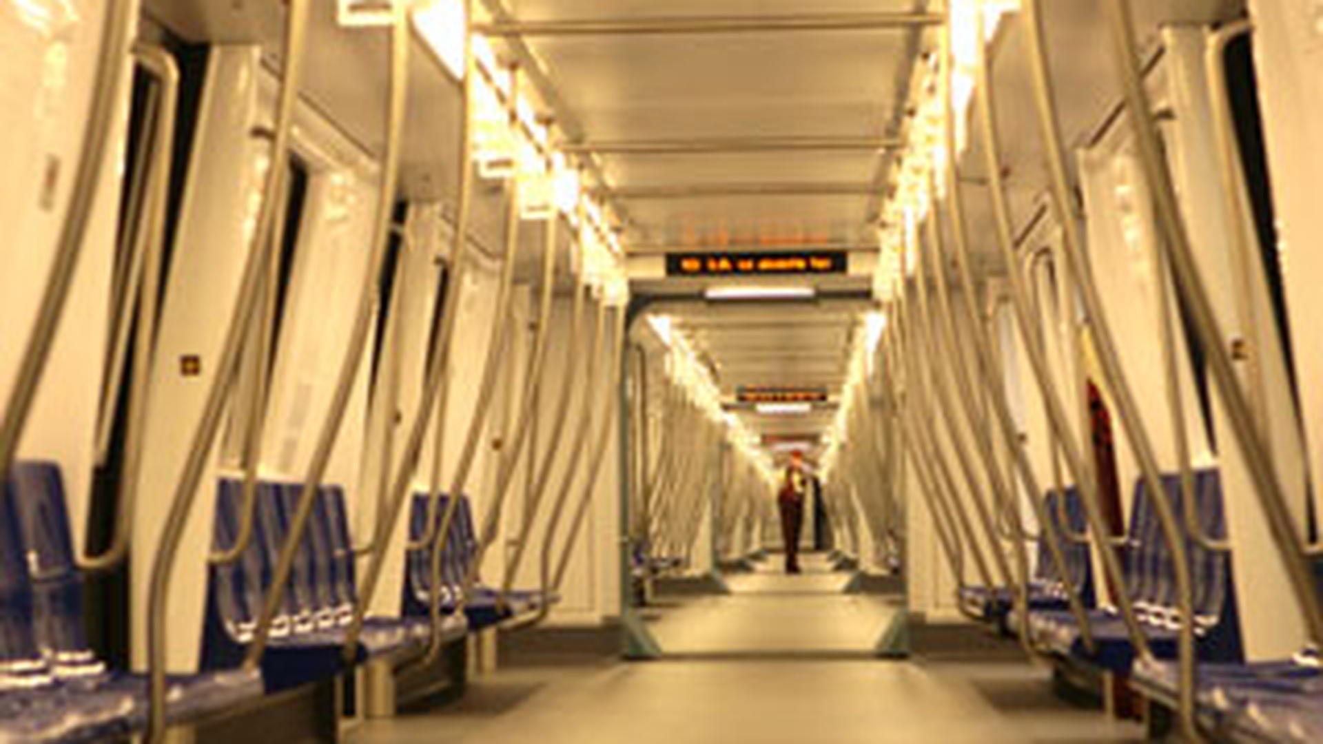Metroul nu circula intre statiile Timpuri Noi si Nicolae Grigorescu din cauza unei defectiuni tehnice!