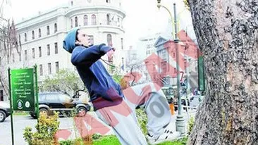 Oamenii-paianjen au asaltat Capitala