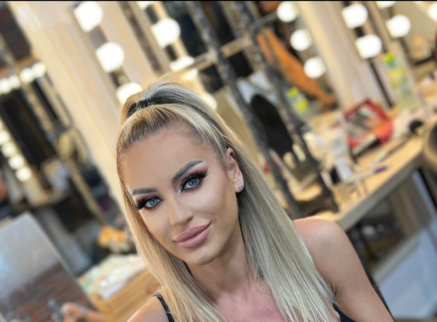 Bomba sexy a destrămat un cuplu din prima încercare! Detalii BOMBĂ din culisele show-ului Insula Iubirii! Cine a făcut senzație, cine a fost epavă