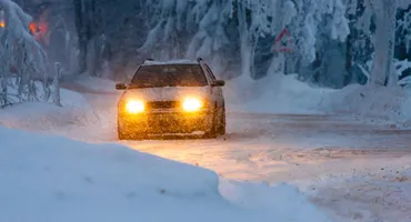 Greșeala soferilor care duce la anularea poliței CASCO. Ce NU trebuie să facă iarna