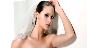 Ultima speranta! Tot mai multe femei aleg sa se marite cu ele insele!