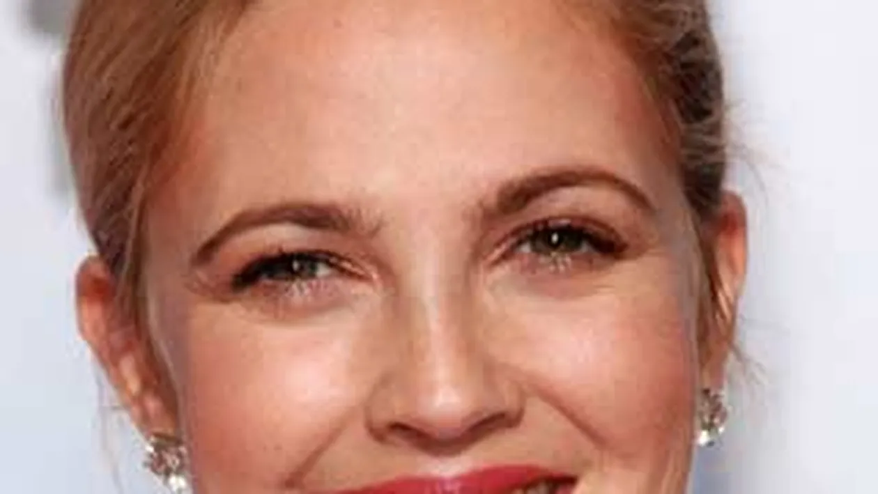 Drew Barrymore: F*ck surgery