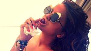Nu se mai satura! Uite cum i-a sutit Diana Guresoaie iubitul unei prietene, chiar sub ochii ingroziti ai acesteia