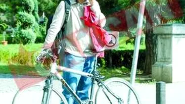 Lucian Mandruta: Mi s-a furat bicicleta din fata casei mele