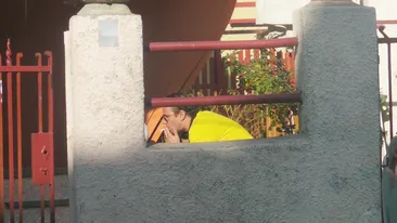 “Reghe” este stresat la maxim dupa doua infrangeri consecutive! A fumat tigara de la tigara dupa ce a iesit de la frizer!