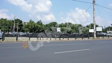 Munte de cabluri in Piata Operei