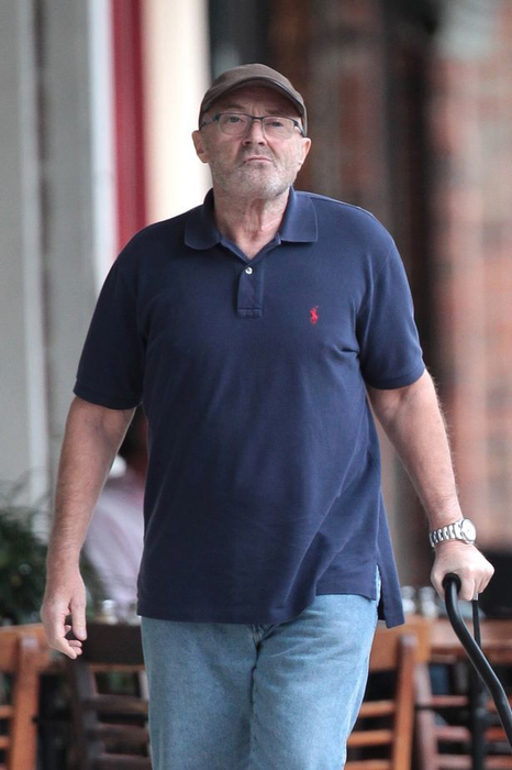 PHIL COLLINS, transportat de urgenţă la spital. Concertele au fost anulate