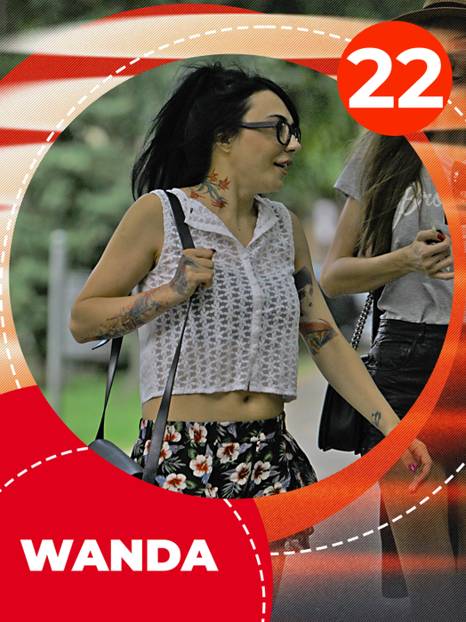 TOP 40 vedete care au lăsat la vedere ce au mai de preţ! Antonia, Loredana sau Tania Budi, sus bluziţa şi… abdomenul la control!