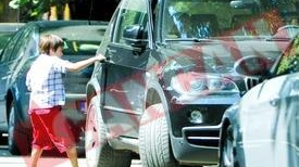 Banica Jr. nu intra in curtea fostei iubite