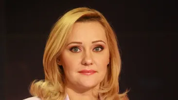 Elena Lasconi implineste 40 de ani! Va sarbatori cu colegii, dar si cu logodnicul sau!