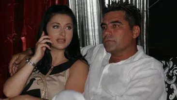Furie, suparare sau emotii? Ce a facut Marcel Toader cu fotografiile in care aparea Gabriela Cristea: Nu stiu cum au ajuns aici