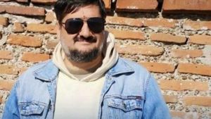 Șef de campanie PNL, implicat într-un incident auto. Riscă dosar penal pentru că a părăsit locul accidentului. FOTO&VIDEO