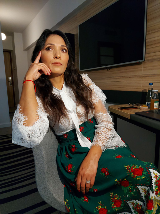 Alina Ursu a reușit să se reinventeze ca femeie și să-și clădească o carieră în educație foto: Facebook