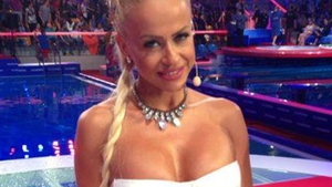 Cum a aparut imbracata Anda Adam! Fanii artiste, in delir dupa ce au vazut aceasta fotografie: "Parca ai fi papusa Barbie"