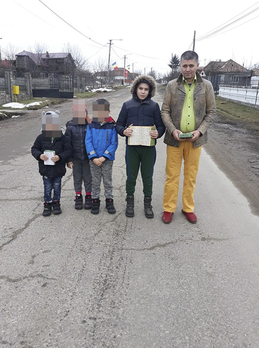 Răsvan Daniel Lako își crește singur copiii