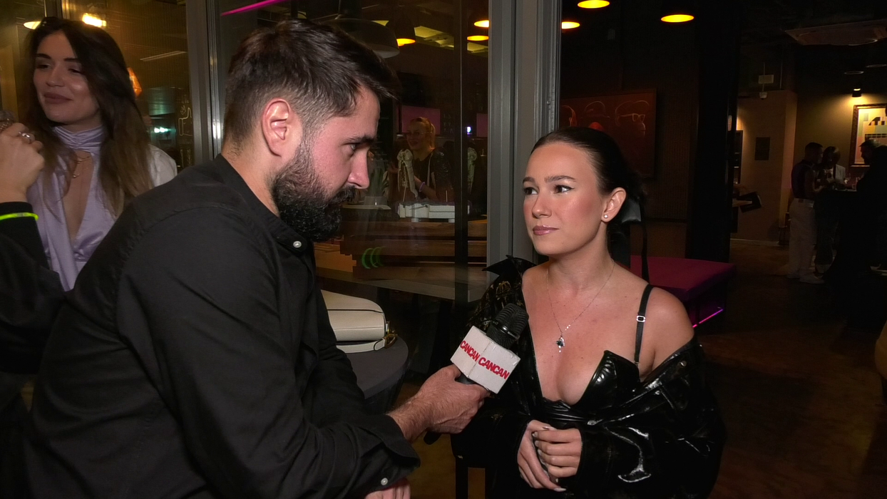 Mimi: "Cred că în momentul ăsta trăiesc cea mai perfectă versiune a vieții mele de până acum, călătoresc foarte mult, fac ce îmi place, n-am nicio presiune din nicio parte, lucrez cu oameni mișto, e tot ce aș putea să îmi doresc!" (Foto: CANCAN.RO)