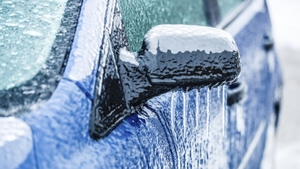 Alertă "freezing rain" în București. Pe ce dată plouă cu gheață, potrivit meteorologilor Accuweather