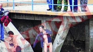 Chinezii se spala in Lacul Herastrau