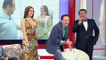 Margherita de la Clejani se rupe in figuri cu silicoanele proaspete! Uite cu ce decolteu nesimtit a aparut la TV!