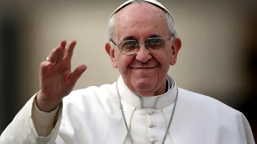 Vizita Papei Francisc în București adună pelerini din toată lumea. Detalii noi