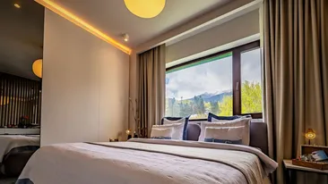 Miniconcediu de Rusalii de coșmar pentru o turistă. Ce cazare a primit în Sinaia: Camera se mișca!