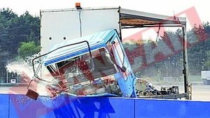 Zidul care opreste un camion plin cu explozibili