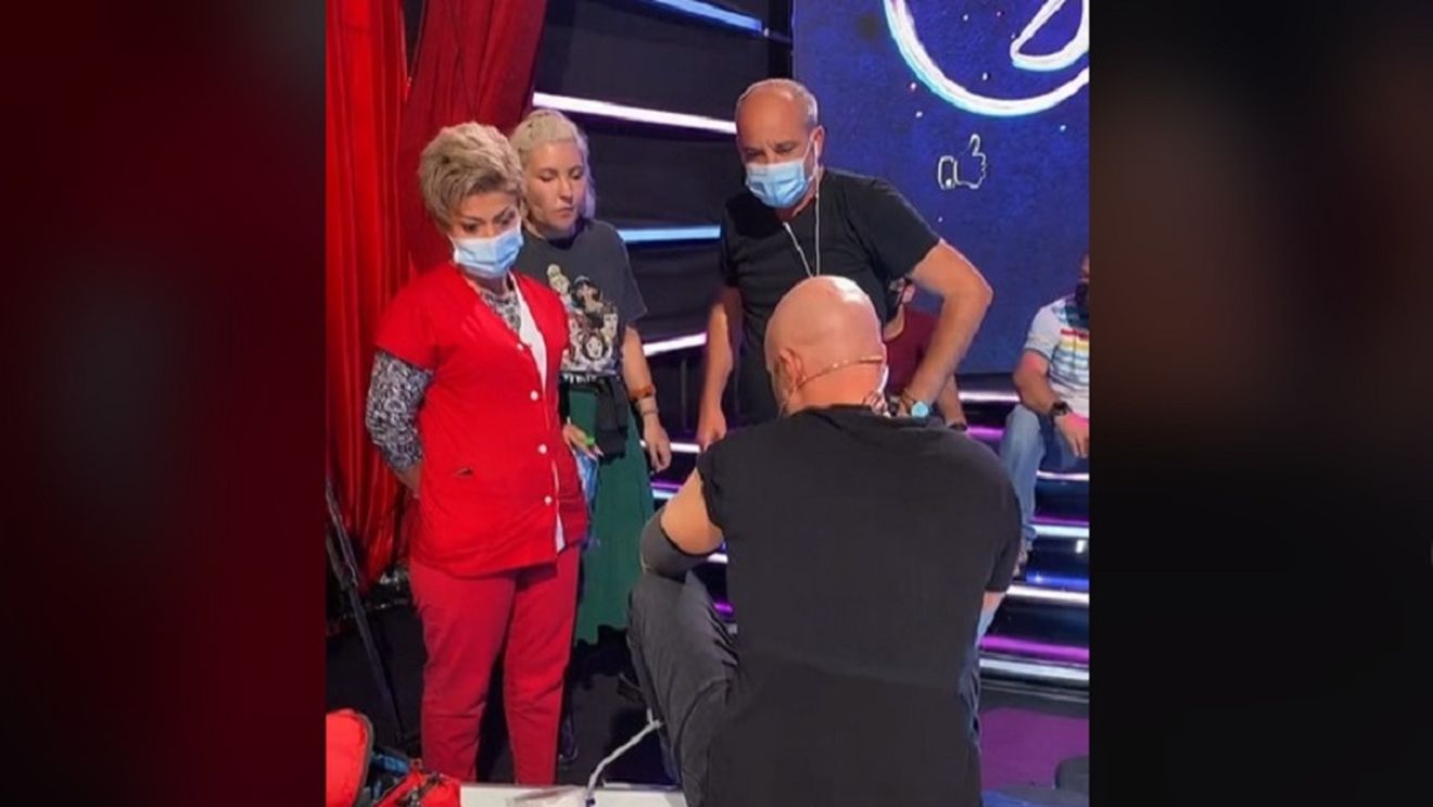 Scene de groază în platoul emisiunii ”iUmor”! Mihai Bendeac a cerut ajutorul echipei medicale