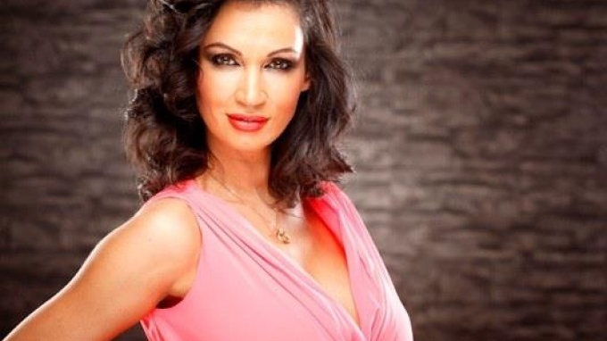 Nicoleta Luciu susţine campania "Pune preţ pe viaţă"! Şi semnătura ta poate ajuta persoanele bolnave de hemofilie