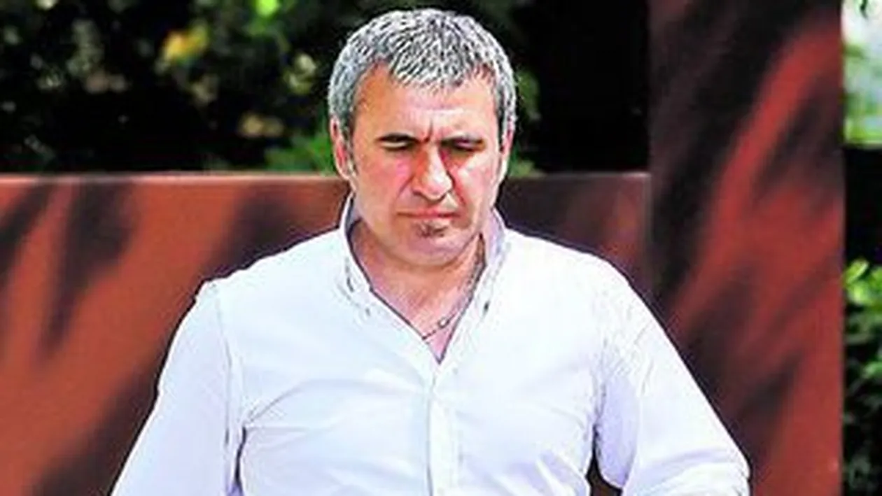 Il pregateste pe Hagi pentru echipa nationala